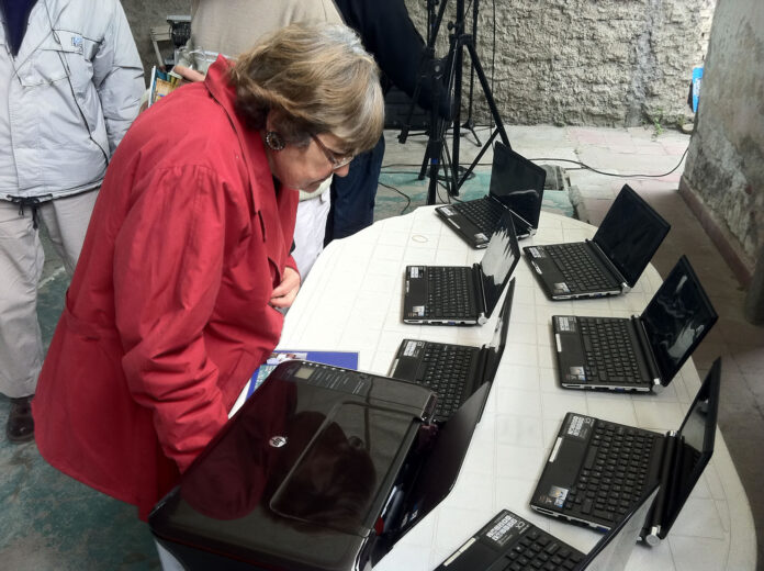 Aulas portátiles de inclusion digital llegaron a Salta