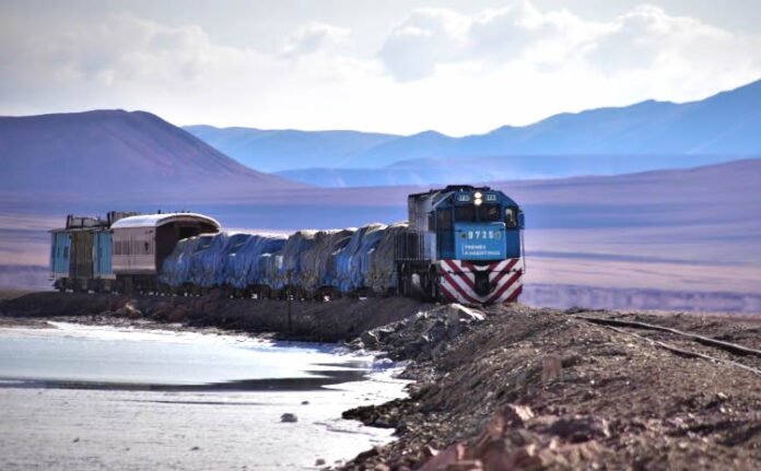 Salta exige a Nación incluya a dos ramales en la licitación del Belgrano Cargas Salta exige a Nación incluya a dos ramales en la licitación del Belgrano Cargas