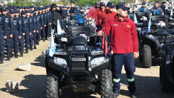 Incorporan en Salta a 300 policías, 121 motocicletas y 30 cuatriciclos